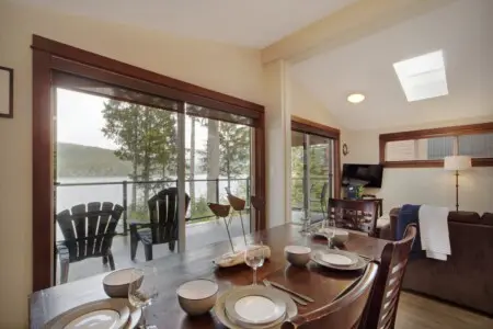 bd53f4c4 6889 42 LBdVN