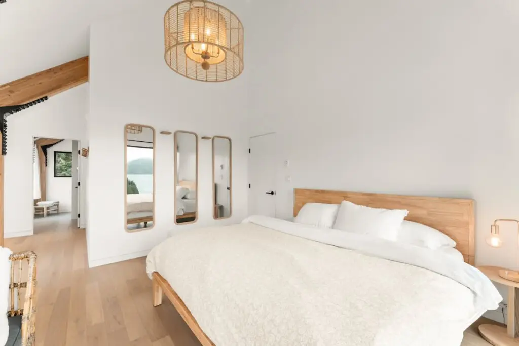 eac68480 a885 45 YIB 2