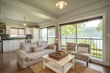 eec40908 6739 47 8w4z2