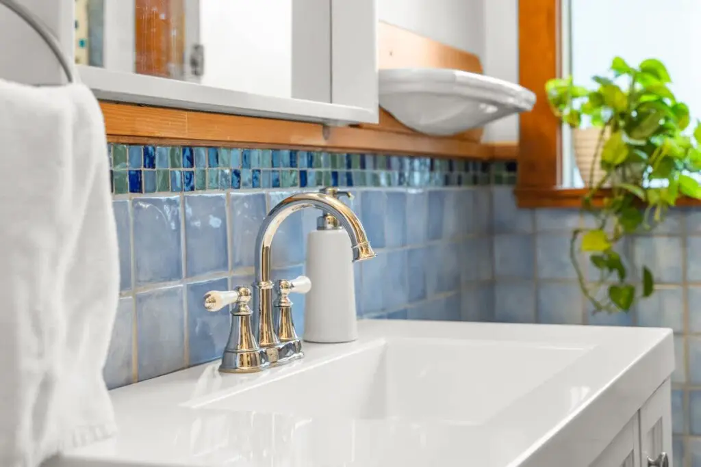 f4e3d328 b730 4f 3XAJS