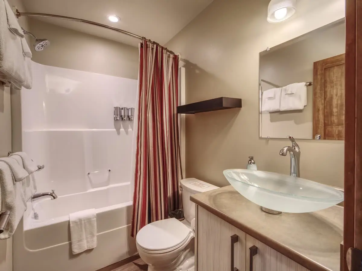 36916e2b e58c 44 uxt9l