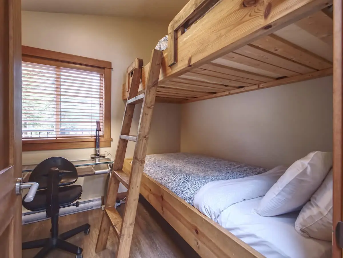 9303301b 628d 46 oLo1s