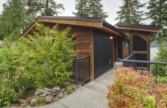 ea74a353 05bc 45 gvg1j